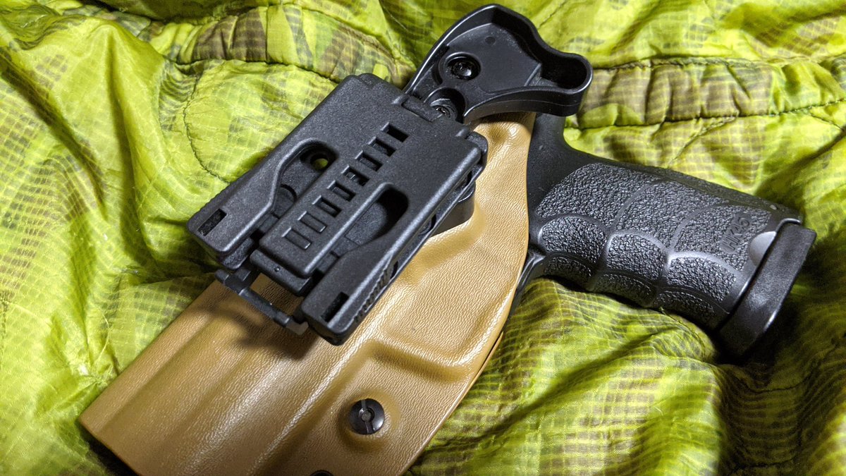 狸 Gcodeのhk45ホルスターはmolleアダプタから手持ちで余ってたblade Techのtek Lokに付け替えたらめっちゃ使いやすくなった やっぱ実ホルスターは抜きやすいし刺しやすくてええな 狸 Gcodeのhk45ホルスターはmolleアダプタから手持ちで余ってたblade Techのtek Lokに付け替えたらめっちゃ使いやすくなった やっぱ実ホルスターは抜きやすいし刺しやすくてええな