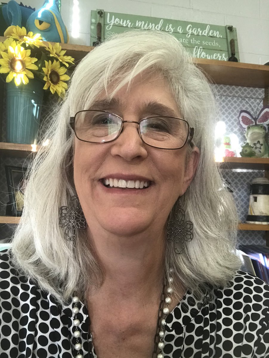 SusanHunt82UNC's tweet photo. What a Joy! I had a great time teaching 1st grade today. Thanks to Ms McCall’s Class for teaching me how to use a number line. #WHOwenES #ICanDoMath #CumberlandCoSchools https://t.co/UBSYl6zJn5