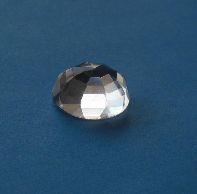 makeurjewelry's tweet photo. https://t.co/Ac7GTzlPDw
#naturalgemstone #gemstonecabochon #beadsnfinds #facetedgemstone #umbrellacutstone #24mm #stepcutgemstone #naturalquartz #clearquartz #stoneforpendant #stoneforring #craft #supplies https://t.co/u0haMsuor0
