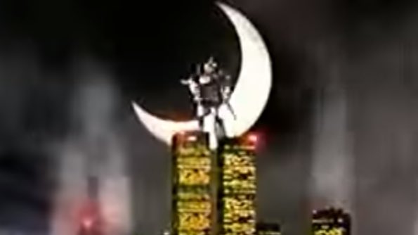 In the intro of Power Rangers: Time Force, a machine called the Time Shadow is seen standing on the towers. Take note of the moon in the background as well. This will become relevant too. During the final scene of Fringe season 1, the WTC is seen intact in a parallel universe.