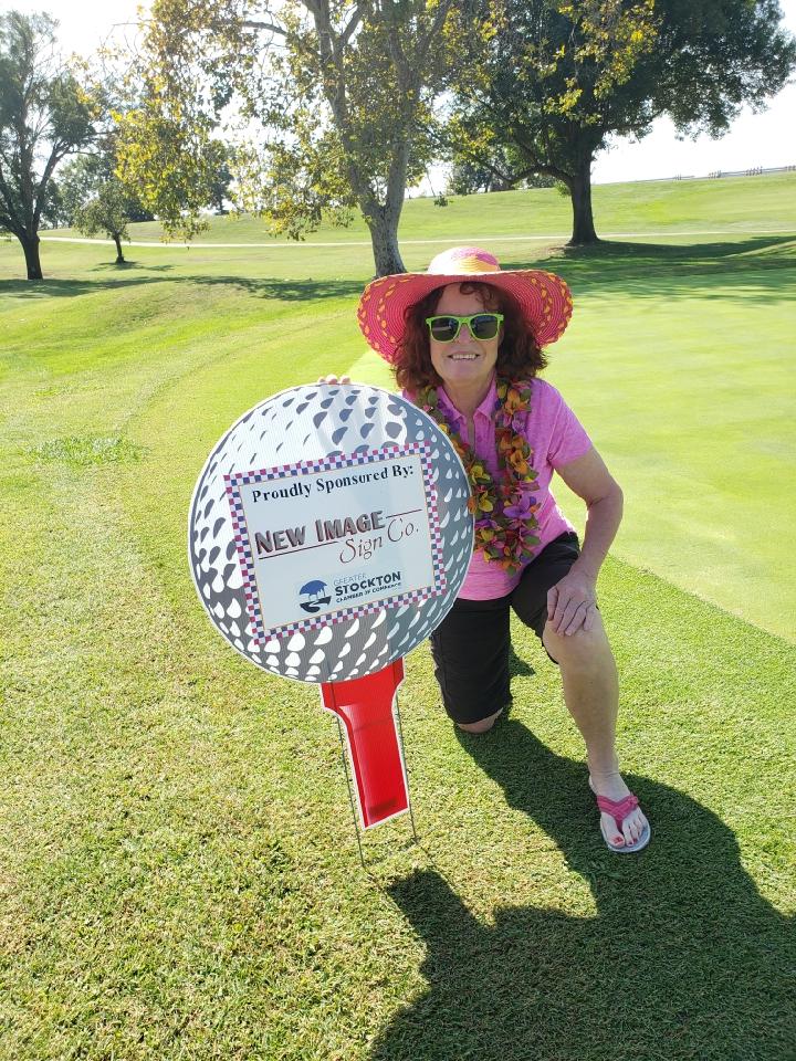 DeltaLady2's tweet image. Social Distancing at Stockton Golf &amp;amp; Country Club.  Volunteered for Stockton Chamber of Commerce.