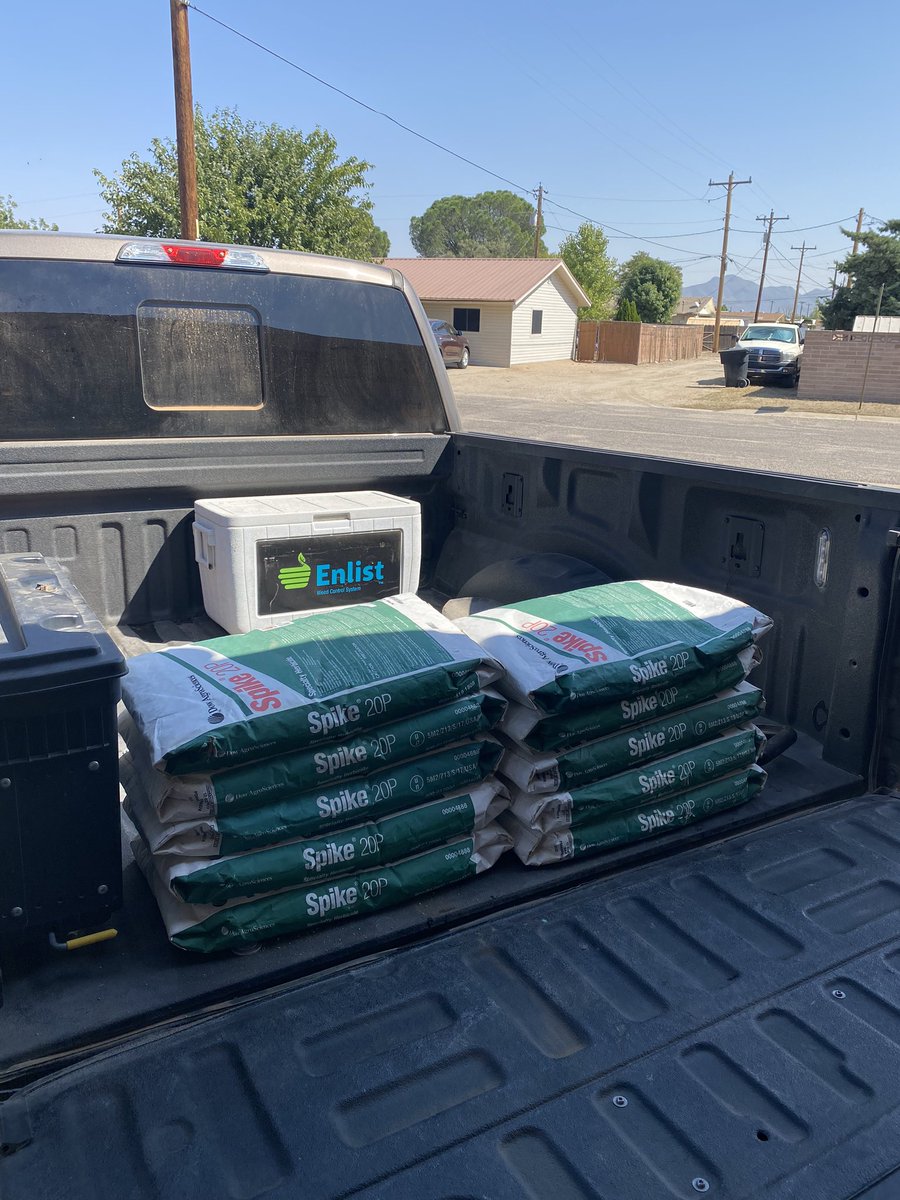 tsbowenAZ's tweet photo. Hauling the industries best today to a ranch! 🌵🙏🤠 https://t.co/wKdfYVBt60