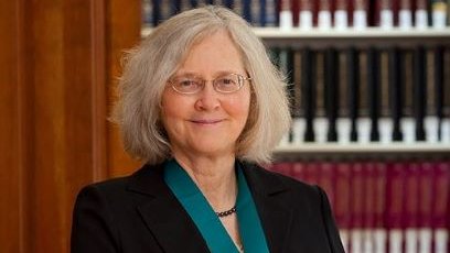 CalBearsHistory's tweet photo. 23 of the 624 Nobel Prizes awarded in the sciences between 1901 and 2020 have gone to women. Four of them are from @Cal:
Prof. Elizabeth Blackburn, Medicine 2009
Carol Greider, PhD 1987, Medicine 2009
Frances Arnold, PhD 1985, Chemistry 2018
Prof. Jennifer Doudha, Chemistry 2020 https://t.co/EGut3bvZO6