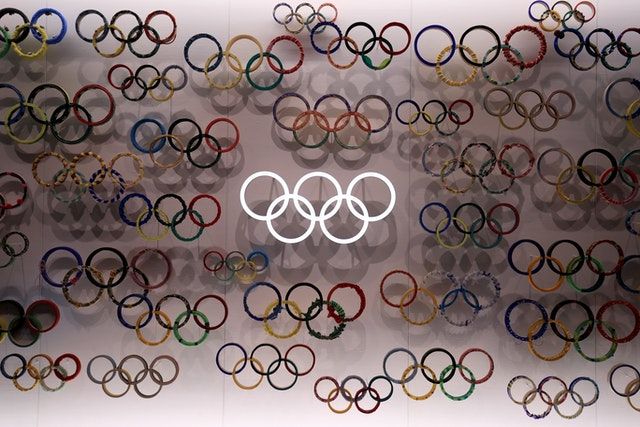 livesportcentr1's tweet image. IOC President Thomas Bach hopes overseas fans will be able to attend Tokyo Games

The Games were postponed by 12 months due to the coronavirus pandemic.

Full Story:- buff.ly/3jAhEbf

#IOCEB #Tokyo2020  #Olympics