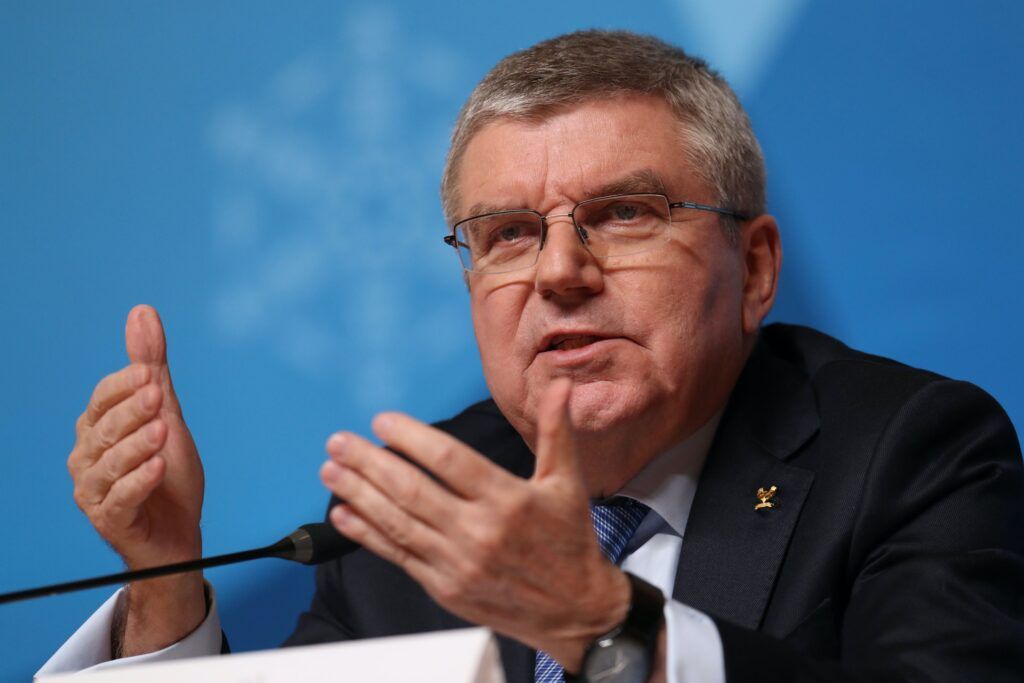 livesportcentr1's tweet image. IOC President Thomas Bach hopes overseas fans will be able to attend Tokyo Games

The Games were postponed by 12 months due to the coronavirus pandemic.

Full Story:- buff.ly/3jAhEbf

#IOCEB #Tokyo2020  #Olympics