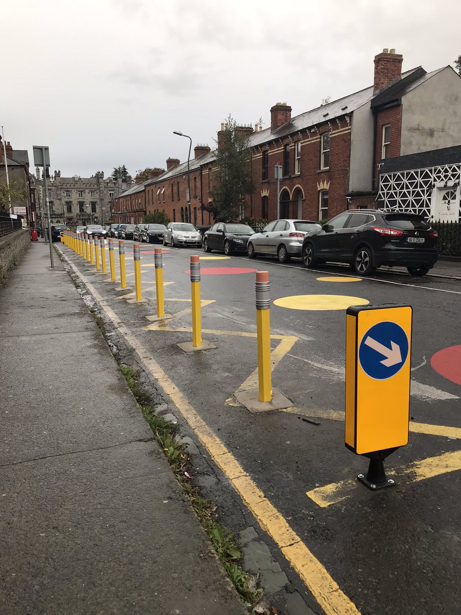 craftydub's tweet photo. Do the write thing #phibsborough https://t.co/YGfBjI8NZS
