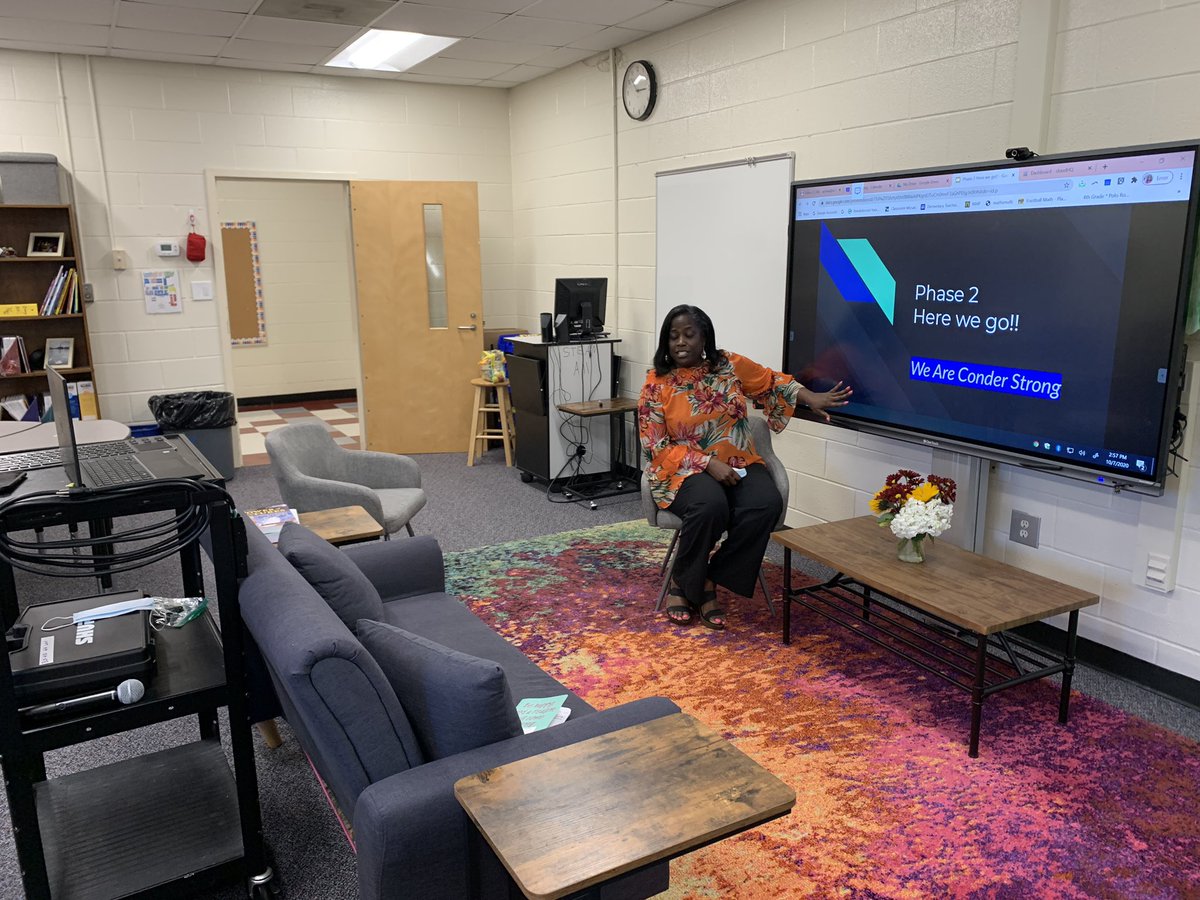 shayes330's tweet photo. Check out my Principal @PaulaChina1 modeling using Dual Modality for our team leaders meeting today! I’m one proud TLC! You rock Mrs. China! @ConderStars @TammerRoberts @WillieAP34 https://t.co/ozKPgBktn7
