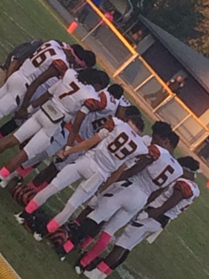 Coach1Tyme's tweet photo. How it started: How it continues:
#wotn #itsawidereceiverthing #faithofamustardseed #bedifferent https://t.co/M2ZGLaylDm