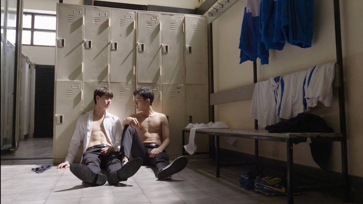 babii_arm's tweet photo. I’m so happy for TinCan but seeing this photo of AePete breaks my heart😭💔 same spot with 2 different couples😭 one with a happy ending while the other is heartbreaking😭😭💔
#AChanceToLoveEP7 https://t.co/X38TeH6dml