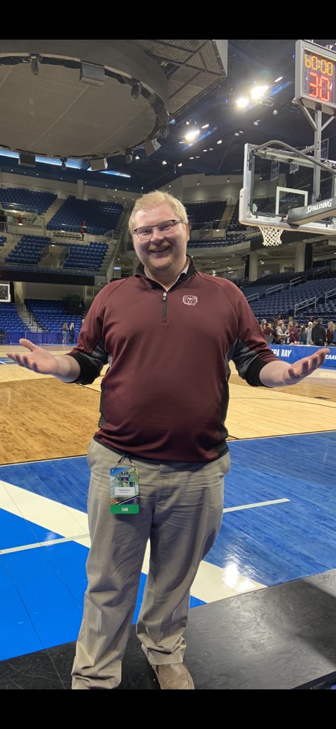 timmy_mac00's tweet photo. How it started:              How it’s going: https://t.co/i6VZRbplZg