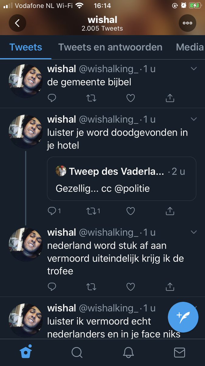 superjan's tweet photo. Hoi @Politie Ik denk echt niet dat deze jongen mij wat aan gaat doen, maar even dwalend door zijn timeline enz... Hij is wel zo gek als een deur. Dus ik maak daar bij dezen even melding van. https://t.co/NjwpxdEXw3