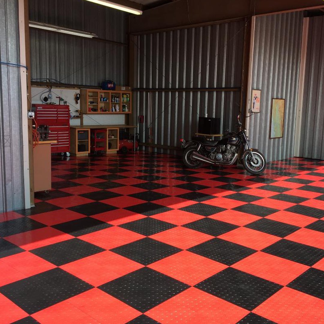 Swisstrax's tweet image. Checkered patterns never go out of style!
.
.
.
#DiamondtraxHome #FourByFour #CheckeredDesign #Redesign #RacingRed #JetBlack