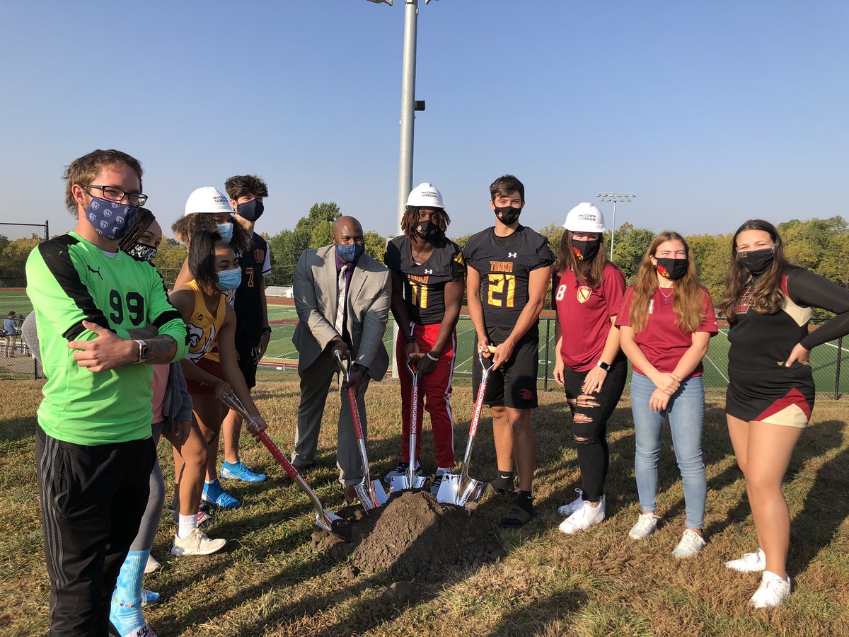 Winnetonka Griffins Football tweet media