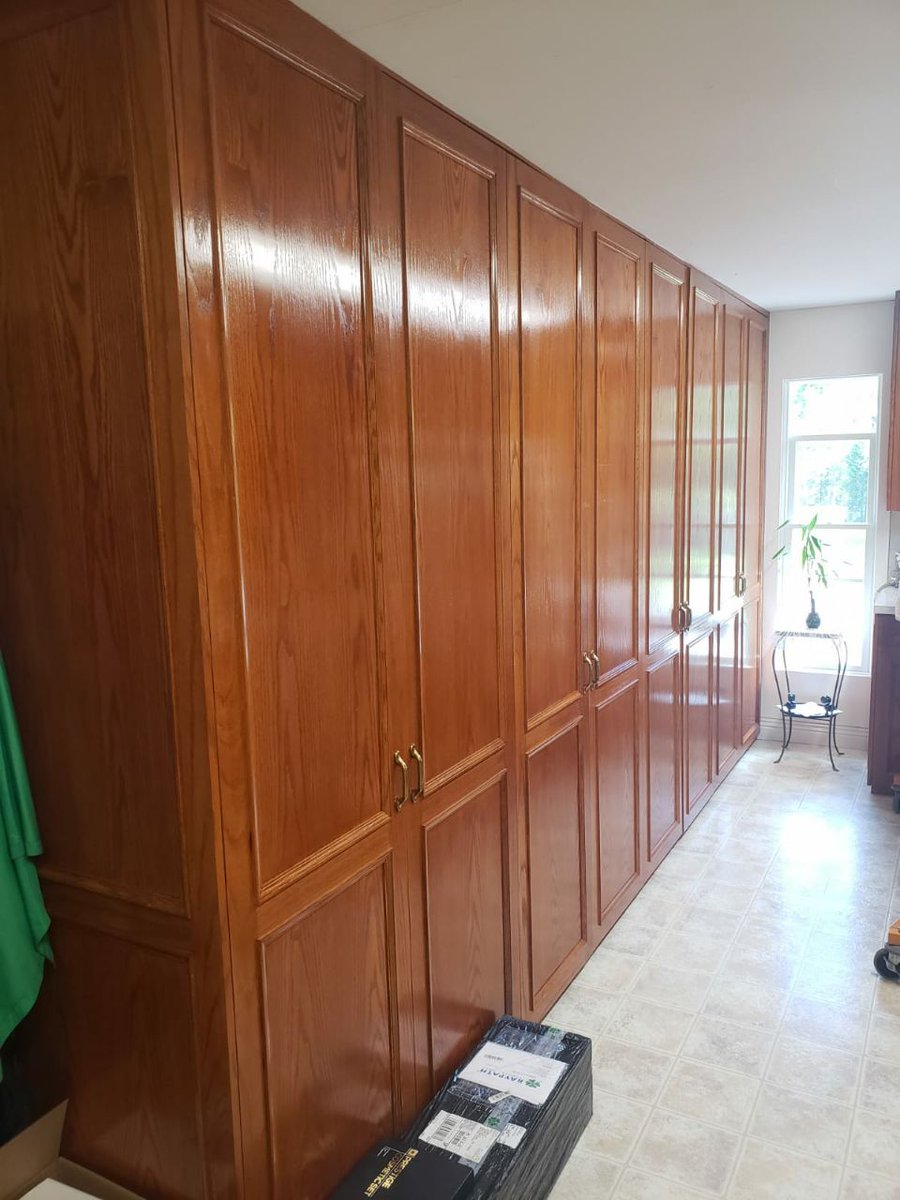 Raypath_Garmany's tweet image. Echt Holz nur mit etwas Wasser gereinigt