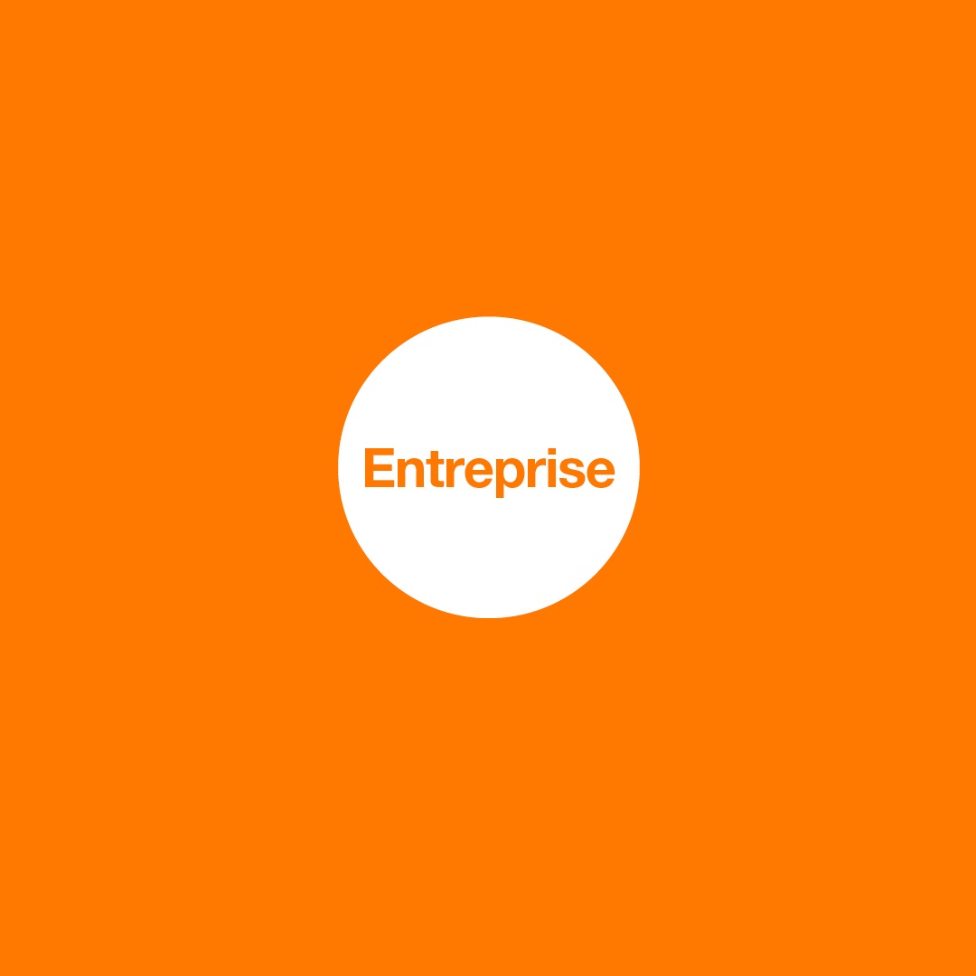 orange_mg's tweet photo. Certaines entreprises investissent pour informer leurs clients... pour qu'ils puissent rester connectés. Et vous, comment faites-vous pour informer vos clients ? #MessagingPro https://t.co/jrFCEsvgiC