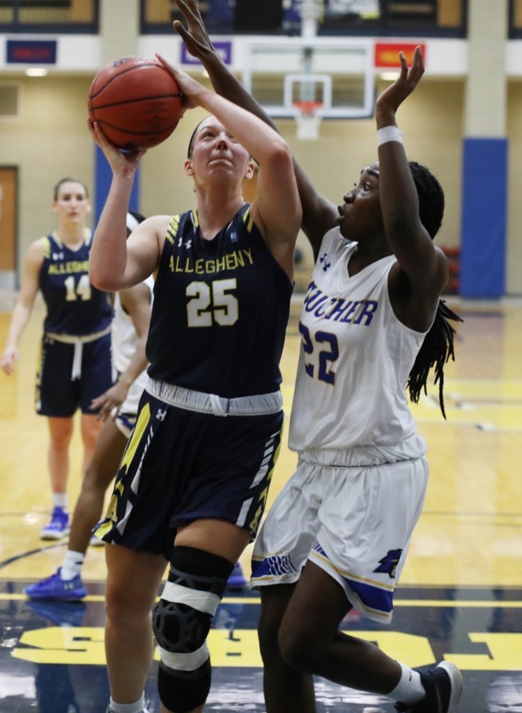 AlleghenyWBB's tweet photo. How it started:            How it’s going: https://t.co/tG8QR40Mpc
