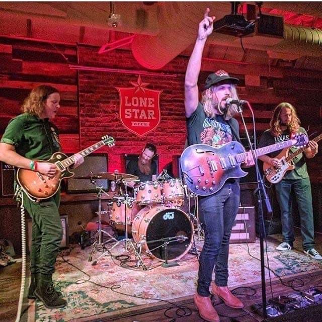 TONIGHT! <a href="/thebirdsofnight/">Birds of Night</a> LIVE! Yes, actual LIVE MUSIC done SAFELY! Support local businesses AND local music! Info Here: facebook.com/events/2611400…