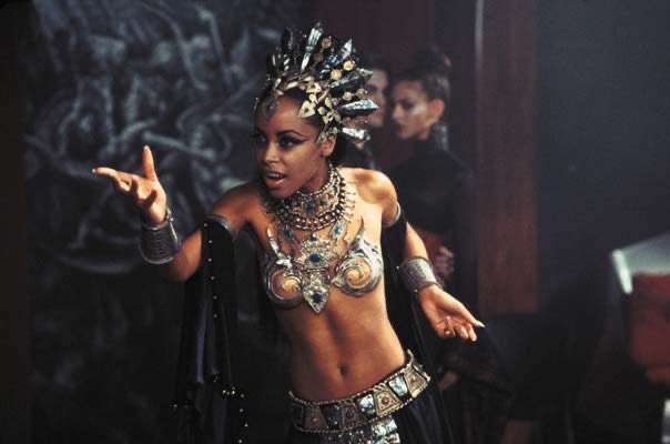 Jour 7 : Aaliyah dans La Reine des Damnés.