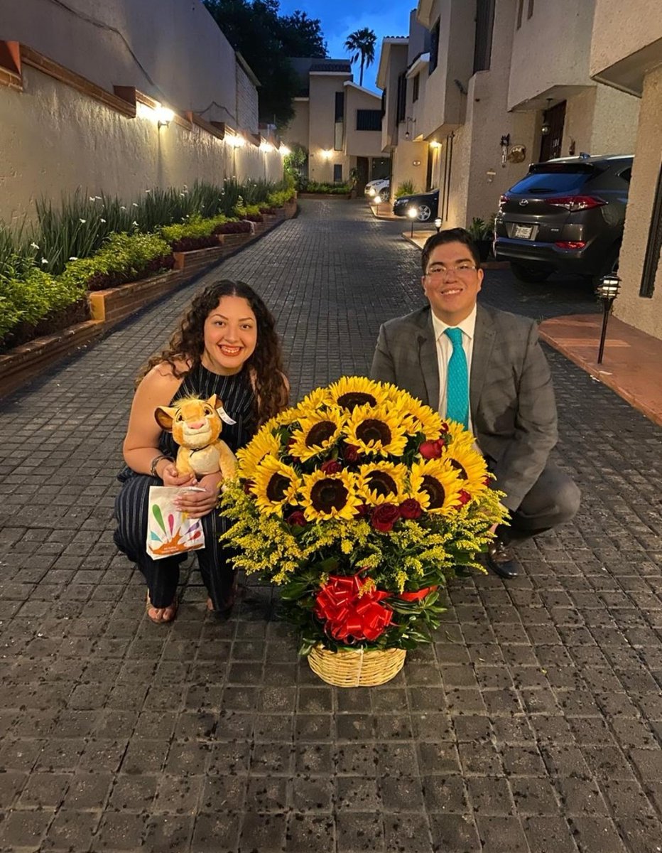 Jebxs's tweet image. How it started               How it's going