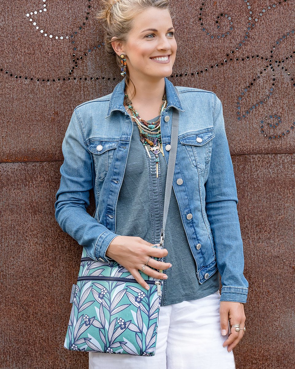 Packed with storage, the Triple Zip is a great everyday crossbody bag, ideal for your many essentials with an adjustable strap for hands-free convenience.
*Wildflower Print : Now 15% Off* 

bit.ly/2hXxrX1