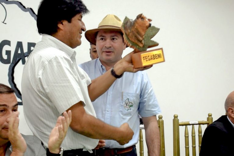 Important to notice: Agribusiness is to  #Bolivia what Wall Street is to the USAgribusiness sector holds much of our economy+enjoys a cozy relationship w/ government, regardless of governing party ideology. They did with Evo,they do w/Añez & many current presidential candidates