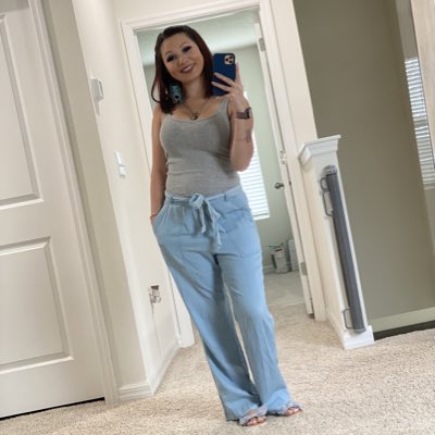 TheSelena_Lopez's tweet photo. #NewProfilePic https://t.co/fdMbhnrTn0