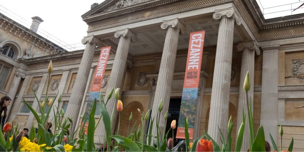 ExperienceOx's tweet image. Explore the world’s oldest public museum 🏛 The famous @AshmoleanMuseum is the @UniofOxford's museum of art &amp;amp; archaeology, showcasing extraordinary objects from Egyptian mummies to contemporary art 🏺🖼🤩 Discover more ➡️ bit.ly/2TDtU0e #ExperienceOx #Oxford #Ashmolean