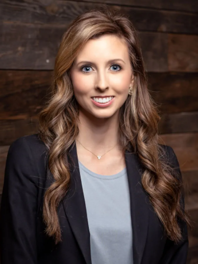 CollinsFamilyLW's tweet photo. Meet Megan White, one of our attorneys at law. Megan is licensed to practice in North Carolina and is a member of the NC Bar Association. Her philosophy is compassion and understanding. We love having Megan on our team! #FamilyAttorney https://t.co/qGDvuwD4Q4