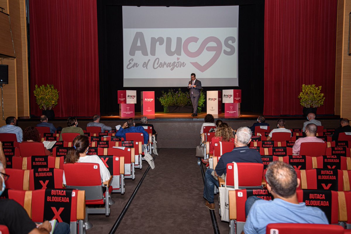 Turismo Arucas (@turismoarucas) on Twitter photo Hoy hemos presentado la nueva imagen promocional, Arucas en el Corazón.
El Alcalde <a href="/jfacsua/">Juan Jesús Facundo Suàrez</a> presentó esta mañana a los agentes sociales del municipio la nueva imagen y el vídeo Arucas en el Corazón ♥ Hoy hemos presentado la nueva imagen promocional, Arucas en el Corazón.
El Alcalde <a href="/jfacsua/">Juan Jesús Facundo Suàrez</a> presentó esta mañana a los agentes sociales del municipio la nueva imagen y el vídeo Arucas en el Corazón ♥