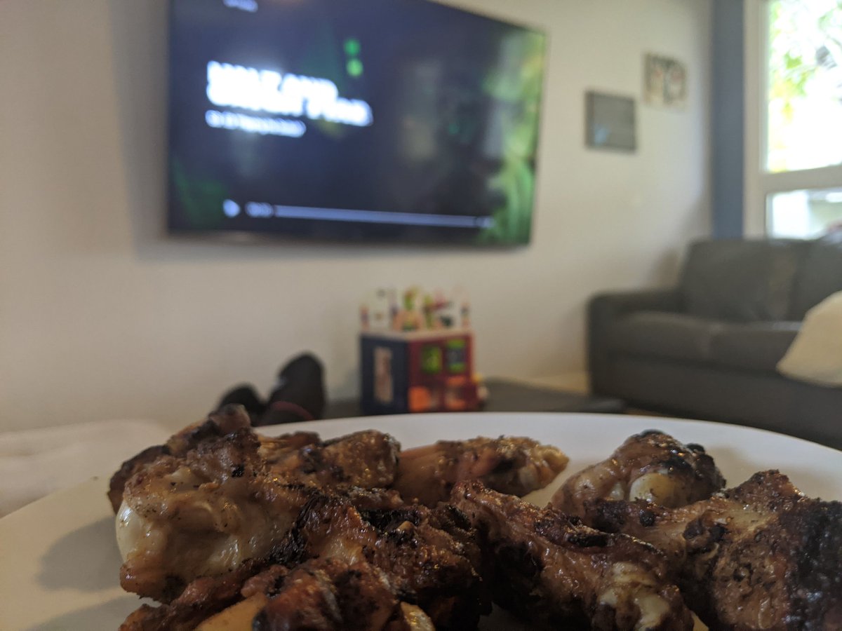 Hache_TML's tweet image. Travailler de la maison. #PauseMidi #HaltandCatchFire #Netflix