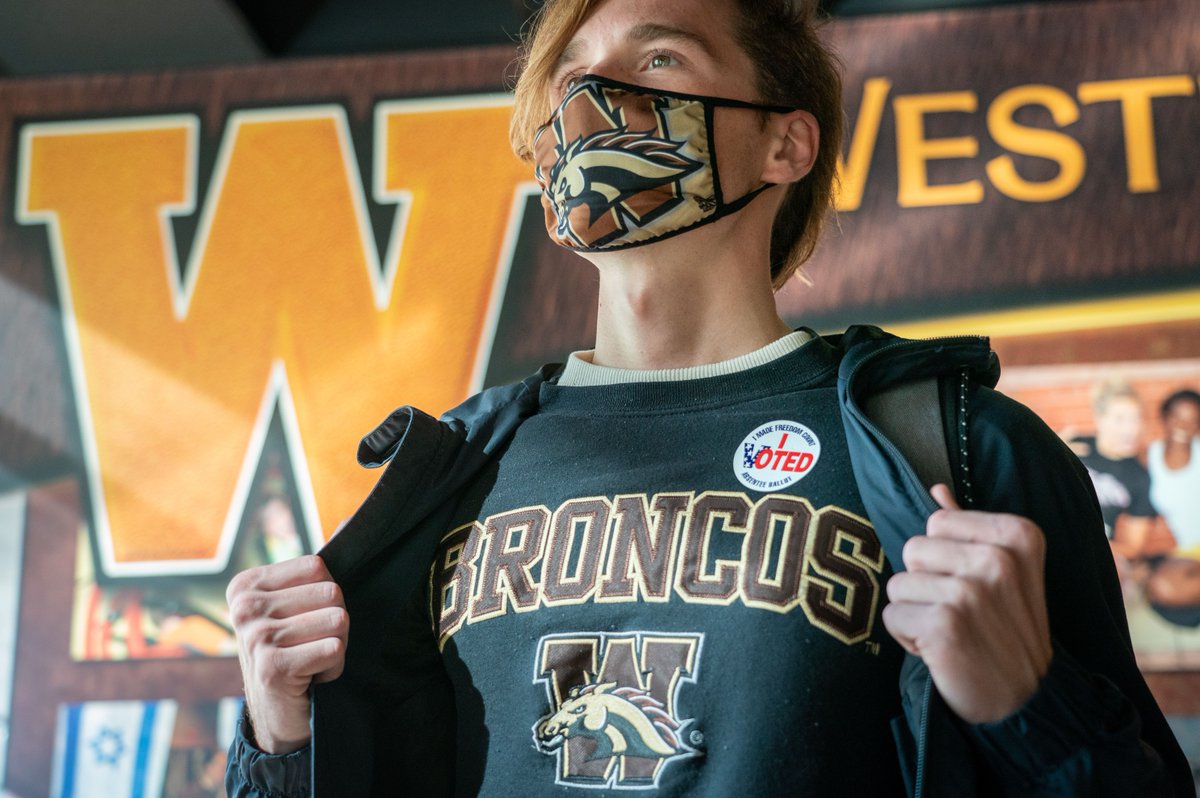 WesternMichU's tweet photo. Thanks to the @kalamazoocity Clerk's Office, if your primary address is in the city, you can now head to the 1st floor of the Bernhard Center to cast your ballot for the 2020 election. #BeHeardBroncos #WMUVotes @WMU_WeVote https://t.co/pElTJGQhaZ