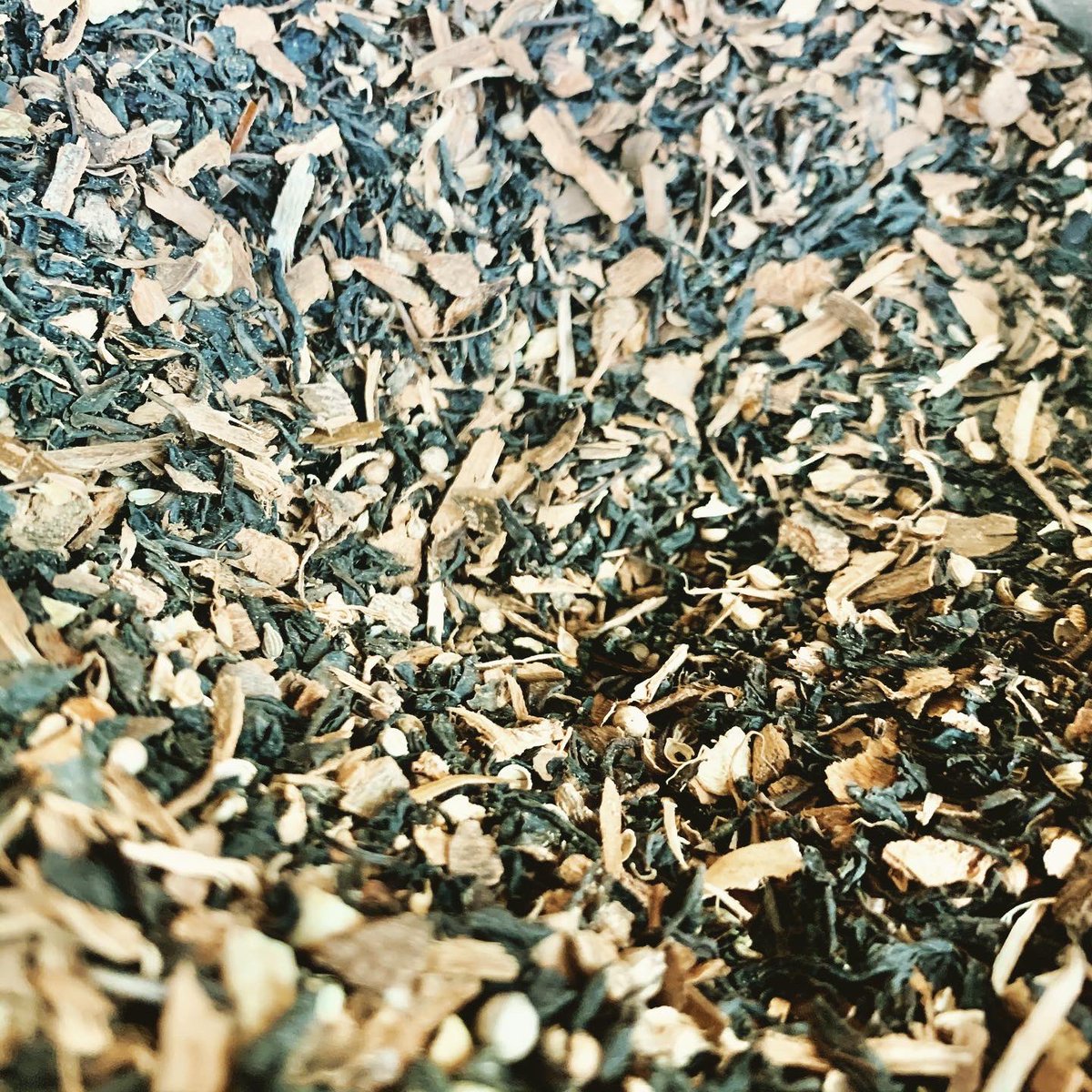 Élaboration du #ThéduMarché <a href="/agriculturebio/">Ferrari vroum</a> par <a href="/TeamagineCom/">Teamagine</a> et sa présidente, locataire du #GrandMarché et Sommeliere en thé #Anne-LouiseMorin avec des ingrédients 100% made in @MinToulouse ! <a href="/SublimAromes/">Sublim'Arômes</a> <a href="/suddefrance/">Occitanie - Sud de France</a> <a href="/Occitanie/">Région Occitanie</a> <a href="/JJBolzan/">JJBOLZAN</a> <a href="/CGAILLAC/">Chrystèle GAILLAC</a> <a href="/mams_cook/">Mamscook</a> #gastronomie