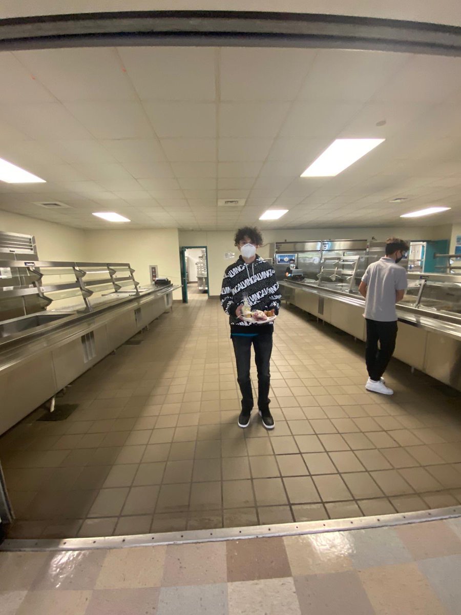 Alberto M. Carvalho (@lausdsup) on Twitter photo Lunchtime <a href="/sr_reef/">Coral Reef Sr High</a> featuring health and safety protocols, so that students can enjoy a nutritious meal in the cafeteria. #MDCPSWellness #MDCPSReopening Lunchtime <a href="/sr_reef/">Coral Reef Sr High</a> featuring health and safety protocols, so that students can enjoy a nutritious meal in the cafeteria. #MDCPSWellness #MDCPSReopening