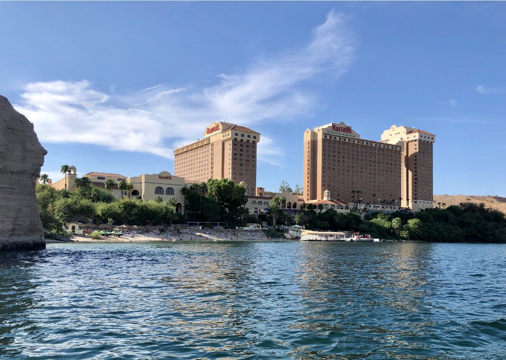 HarrahsLaughlin's tweet photo. Got plans for today? We've got an idea...๐๐น๐ด @HarrahsLaughlin #laughlin #caesarsrewards #caesarsentertainment #coloradoriver #laughlinbuzz #harrahslaughlin #harrahsbeach #progressivetablegames #laughlinsmart https://t.co/03dmZDCDHe