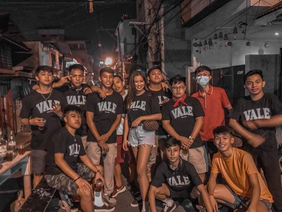 EjEastwood's tweet photo. 'Gusto ko araw araw bagong taon para araw araw den kami magkakasama' #RICHVALE β€π― https://t.co/H7o6ZrUb6O