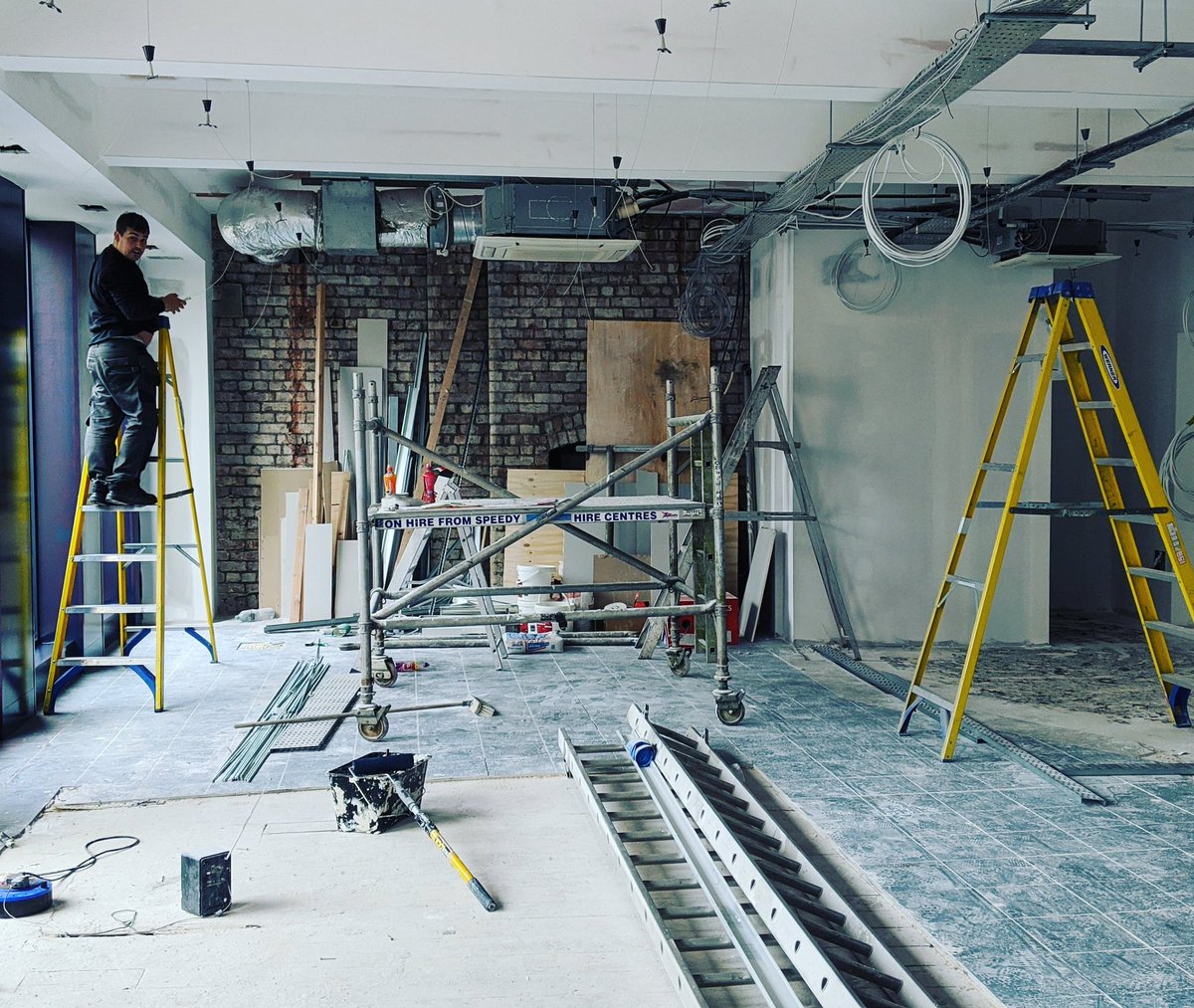 hollowsphere_av's tweet image. And so another audio installation begins. This one is for a new restaurant called #SingleBlock #Manchester #Onthetools 
Four eight inch two way speakers with a double ten inch sub, powered by @dynacord_com amplifiers