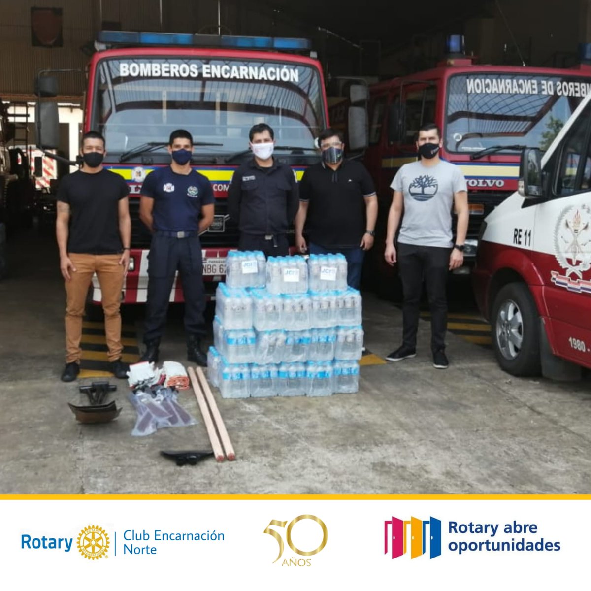 Realizamos la primera entrega de lo recolectado en la campaña a beneficio del Cuerpo de Bomberos Voluntarios del Paraguay y de Encarnación en su lucha contra los incendios forestales, en conjunto con la JCI Encarnación y la Junta Municipal de Encarnación.
<a href="/JCIEncarnacion/">JCI Encarnación</a>
