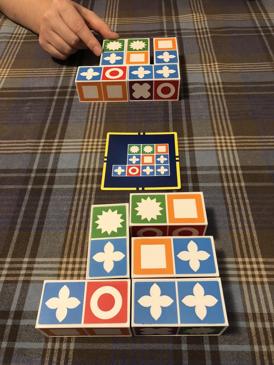 Krimimaster's tweet photo. In der Mathematik gibt es öfter auch mal zwei Lösungen! #crazycubes mit @johannaohnetwitter https://t.co/ICVPXTEw38