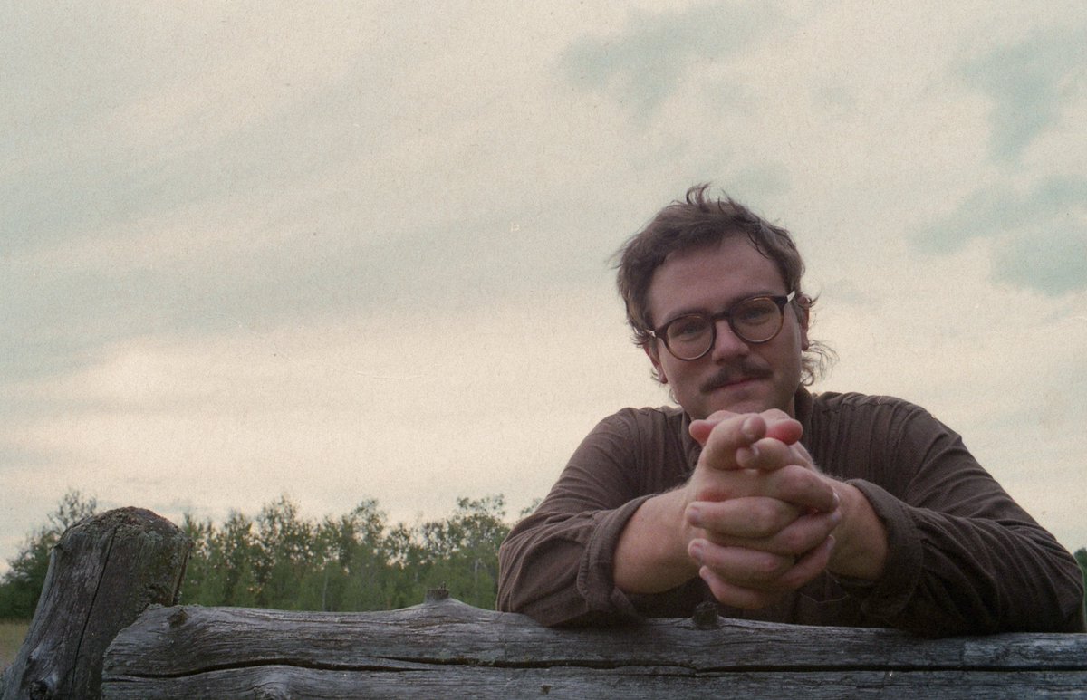 SxL_recs's tweet image. Beyond thrilled to share that @JackMSenff has announced his new album, These Northwood Blues, out 10/23! 🍂

Pre-order the album now on CD &amp;amp; with a handful of limited edition merch items, including a new long-sleeve tee, coffee beans, and a companion zine: skltl.co/northwood-blues