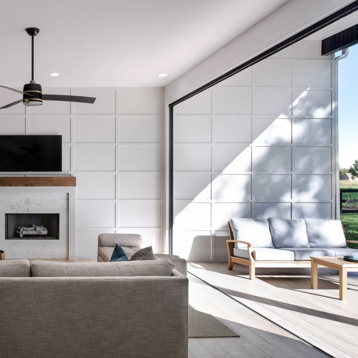 ResourceDesign's tweet photo. Rede has not one but TWO homes in the 2020 Northwest Arkansas Parade of homes, so please vote for our entries below!

101 Averie Lane, Bentonville -
https://t.co/V3ddMvi4LN

112 Averie Lane, Bentonville -
https://t.co/FZMjA4iik3 https://t.co/yxAHFwKZNf