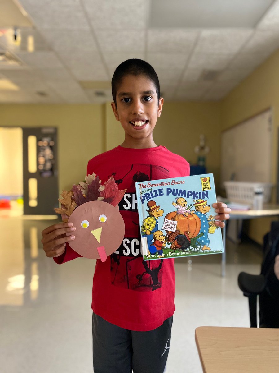 Andrea Tran (@misstransclass) on Twitter photo 8D learning about thanksgiving and making a turkey craft. <a href="/MaryHaslett/">Mary Haslett</a> <a href="/AudreyRaybould/">Audrey Miller Raybould</a> 8D learning about thanksgiving and making a turkey craft. <a href="/MaryHaslett/">Mary Haslett</a> <a href="/AudreyRaybould/">Audrey Miller Raybould</a>