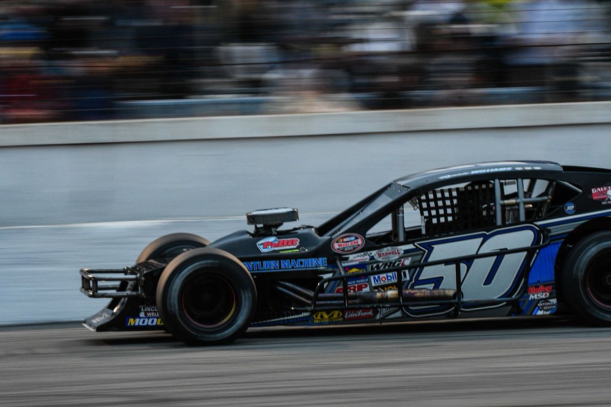 Ronnie Williams is going to have a busy weekend at the #SunocoWorldSeries. He will run the NASCAR Whelen Modified Tour, Sunoco Modifieds, Budweiser Modified Open & ISMA Supermodifieds! Talk about tired at the end of this one 🤯 📸: @clarusstudios