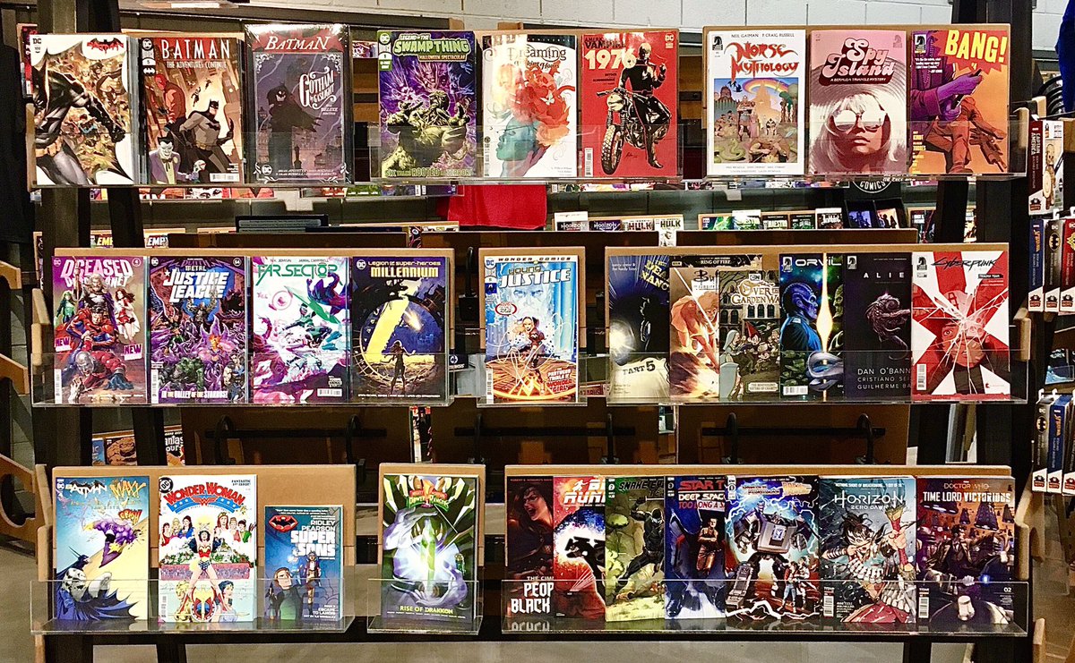 potaOakland's tweet photo. October is off to a bangin’ start with extra-sized issues of both Batman and Amazing Spider-Man this #NewComicBookDay! Drop by between 12-6 pm to join in the fun. 🦇 🕷 📚 🎉 #NCBD #BackTheComeback https://t.co/YHpAATq06J
