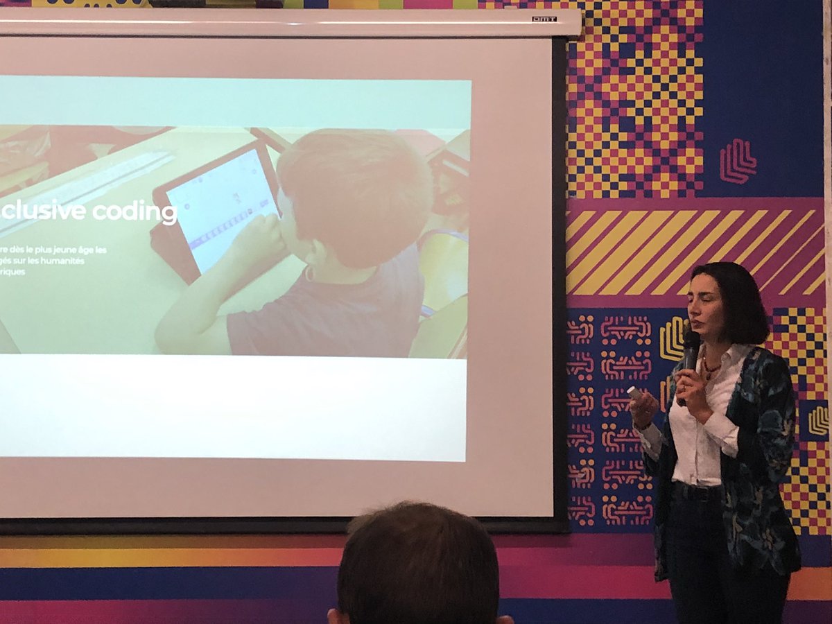 marieeloyfdeb's tweet image. Inclusive coding intervient ds les écoles pr que les enfants puissent coder et se projeter. 12% de femmes dans ce domaine ! On a formé plus de 1000 élèves en 3 ans. C’est gratuit pr les écoles et les enseignants sont présents dans la classe. @celineheller #Inclusivecoding 👏👏👏