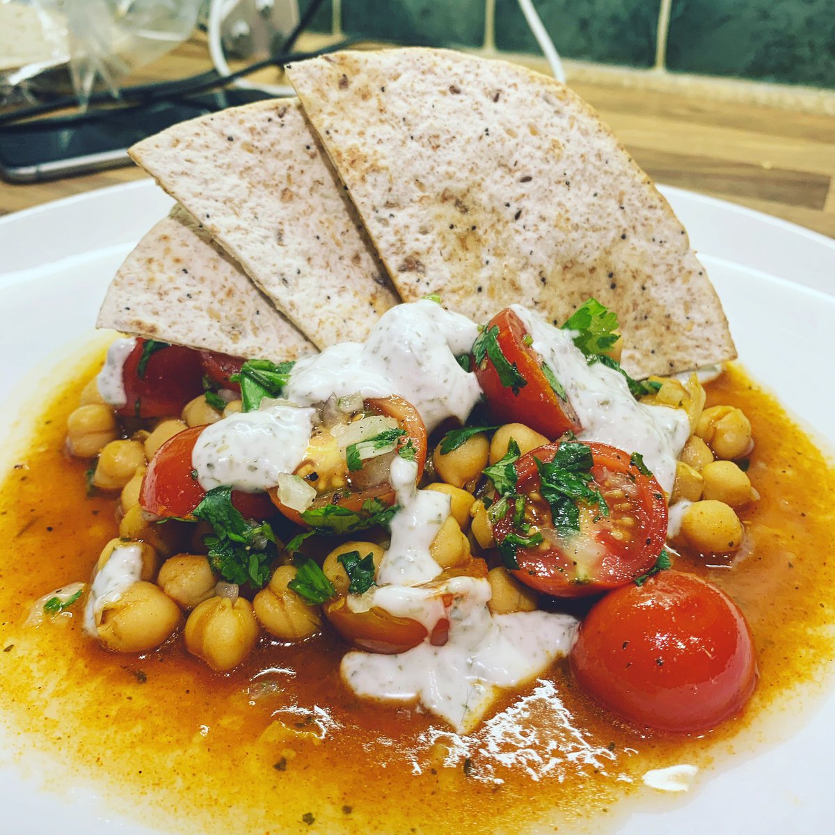 When curry meets nachos! When #DavidAttenborough tells you to eat less meat! You eat less meat! #vegan #plantbased #dadsthatcook #menthatcook #foodiefam #lovetocook #food
