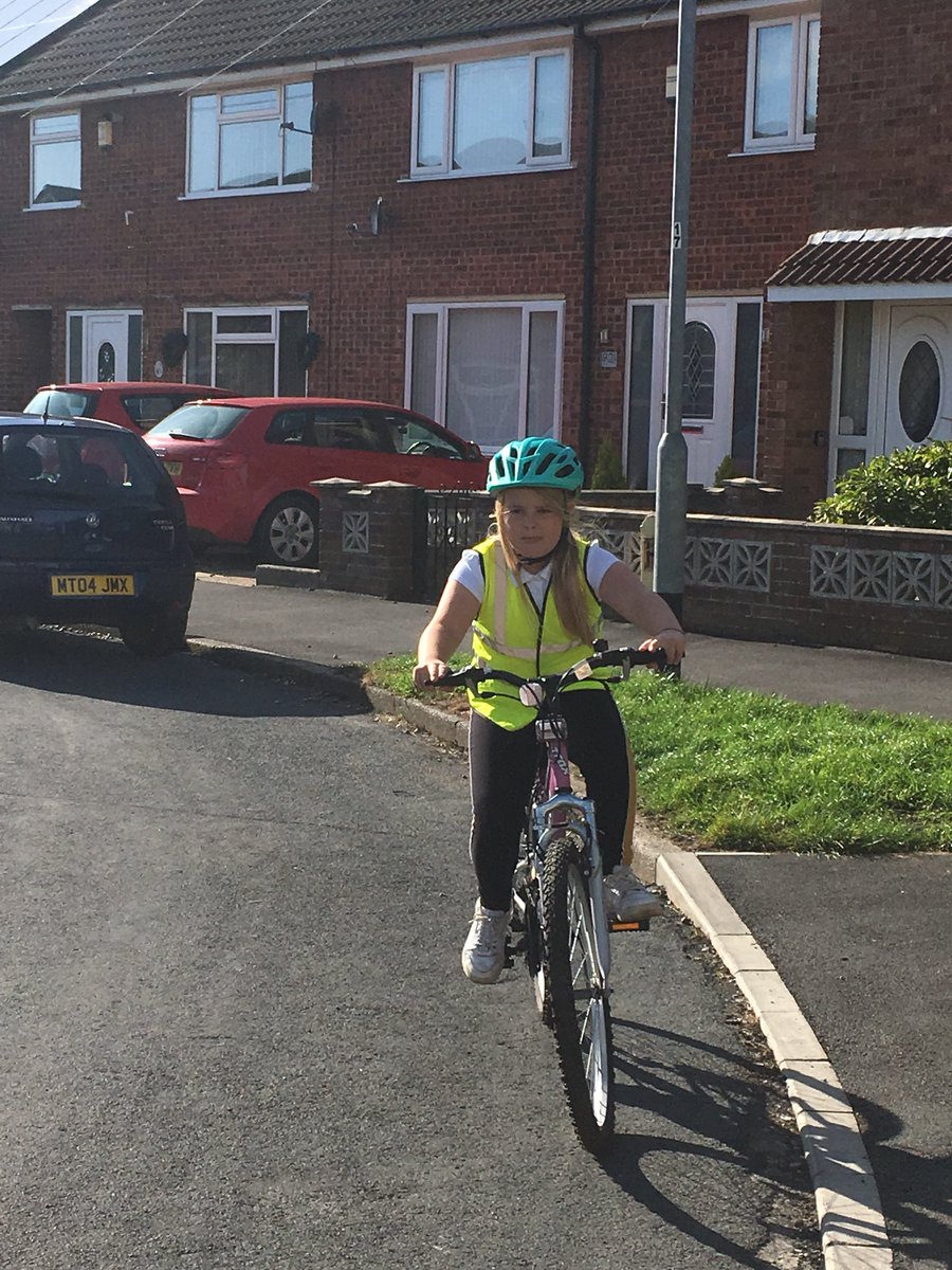 SpringCottagePS's tweet image. Time on the road for some children from #springcottage5L and #springcottage5T in our #Bikeability sessions. The children did incredibly well - it’s clear to see how many of you spent lockdown practising! 👏🏻 🚲 #springcottagesports #lifeskills