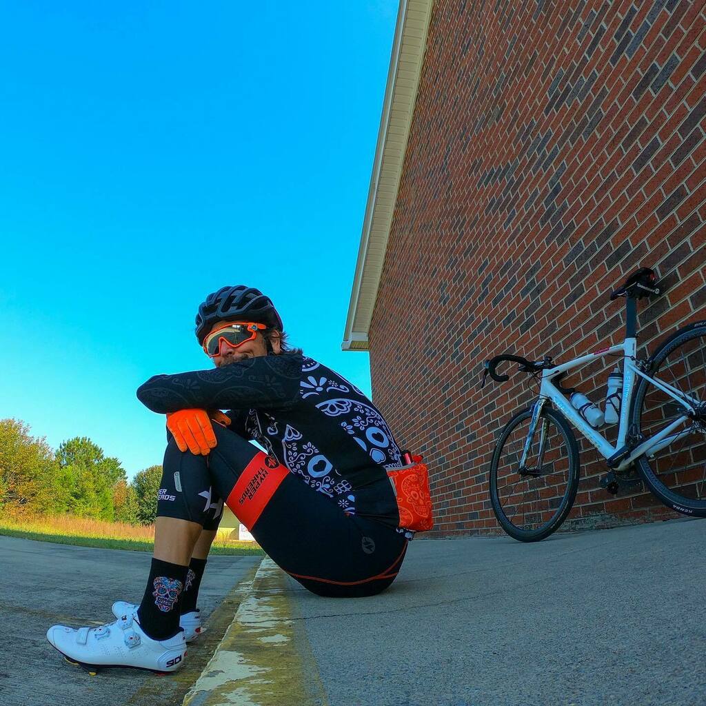 rickpumphrey's tweet image. 🤔 Here’s the thing. I’m never bored with what the Hyperthreads design team comes up with!  That is all! 🙌 #inspired #myhyperthreads #customkit #kitdoping #winning #cycling instagr.am/p/CGDSd6Blvfq/