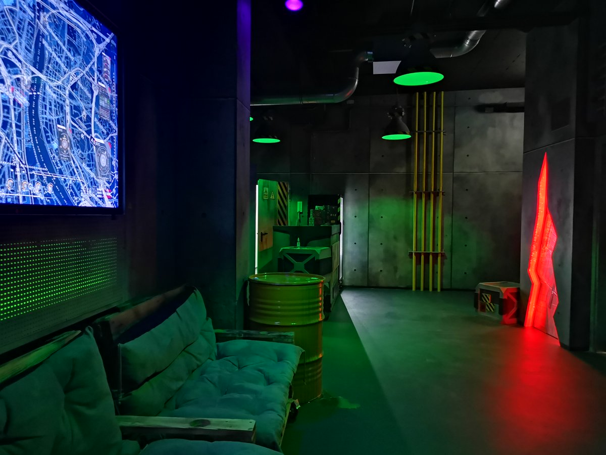 TIMEBREAKBONN's tweet image. Seid ihr bereit für die Reise in fremde Welten? Wir sind auf der Suche nach neuen Agenten für interdimensionale Einsätze! #timebreak #escaperoom #bonn #cologne #escapeadventure