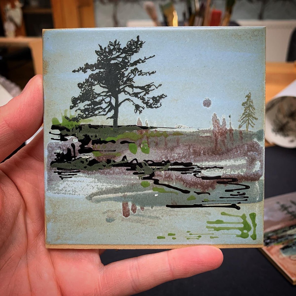 bulman_jennifer's tweet photo. So pleased with these little #tiles, going to get them framed. Decorated with a selection of layered #glazes, overglaze pens and hand drawn #decals. New range coming soon! #ceramics #pottery #handmade #HandmadeHour @FotoCeramic #clay #designermaker https://t.co/I2BVGjLmYV
