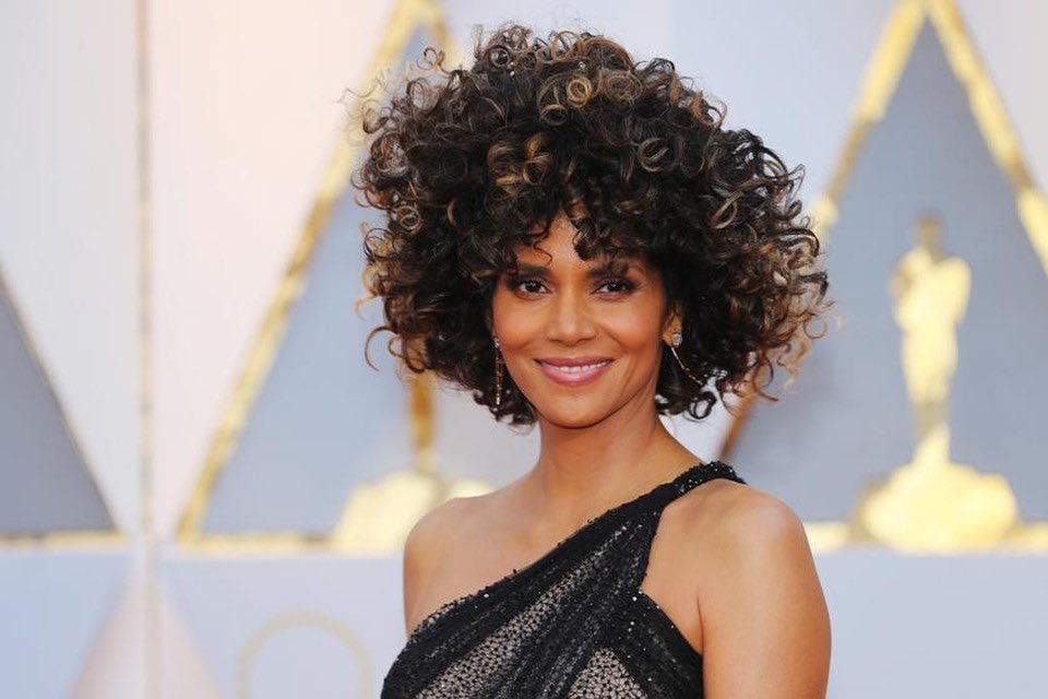 Today’s appreciation goes to none other than <a href="/halleberry/">Halle Berry</a> 🙌🏽 Did you know that she was the first African American woman to win the Academy Award for Best Actress? #BlackHistoryMonth #MakingHistory👏🏽👏🏽❤️